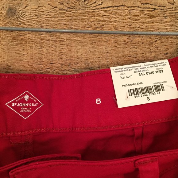 St Johns Bay Red/White Star Shorts Sz 8 NWT - Picture 5 of 7